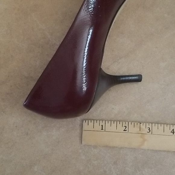 Michael Kors Brown & Gold Heels - Picture 6 of 11